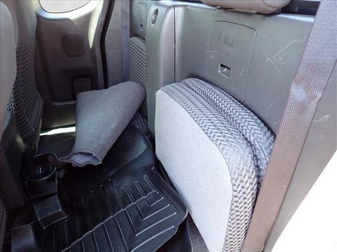 Used 2017 Nissan Frontier SV RWD image 11