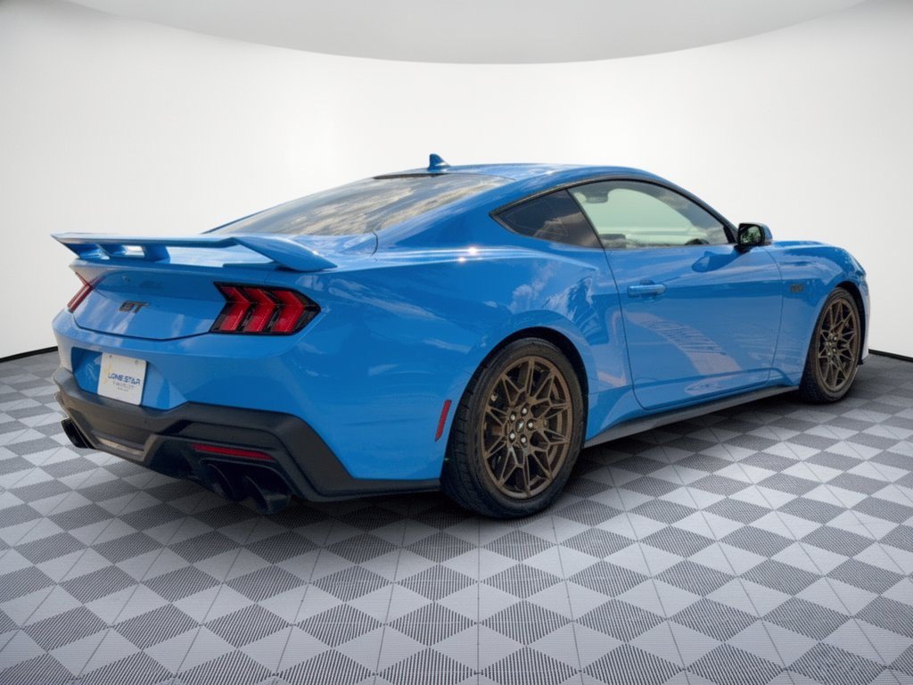 Used 2025 Ford Mustang GT Premium w/ GT Performance Package RWD image 9