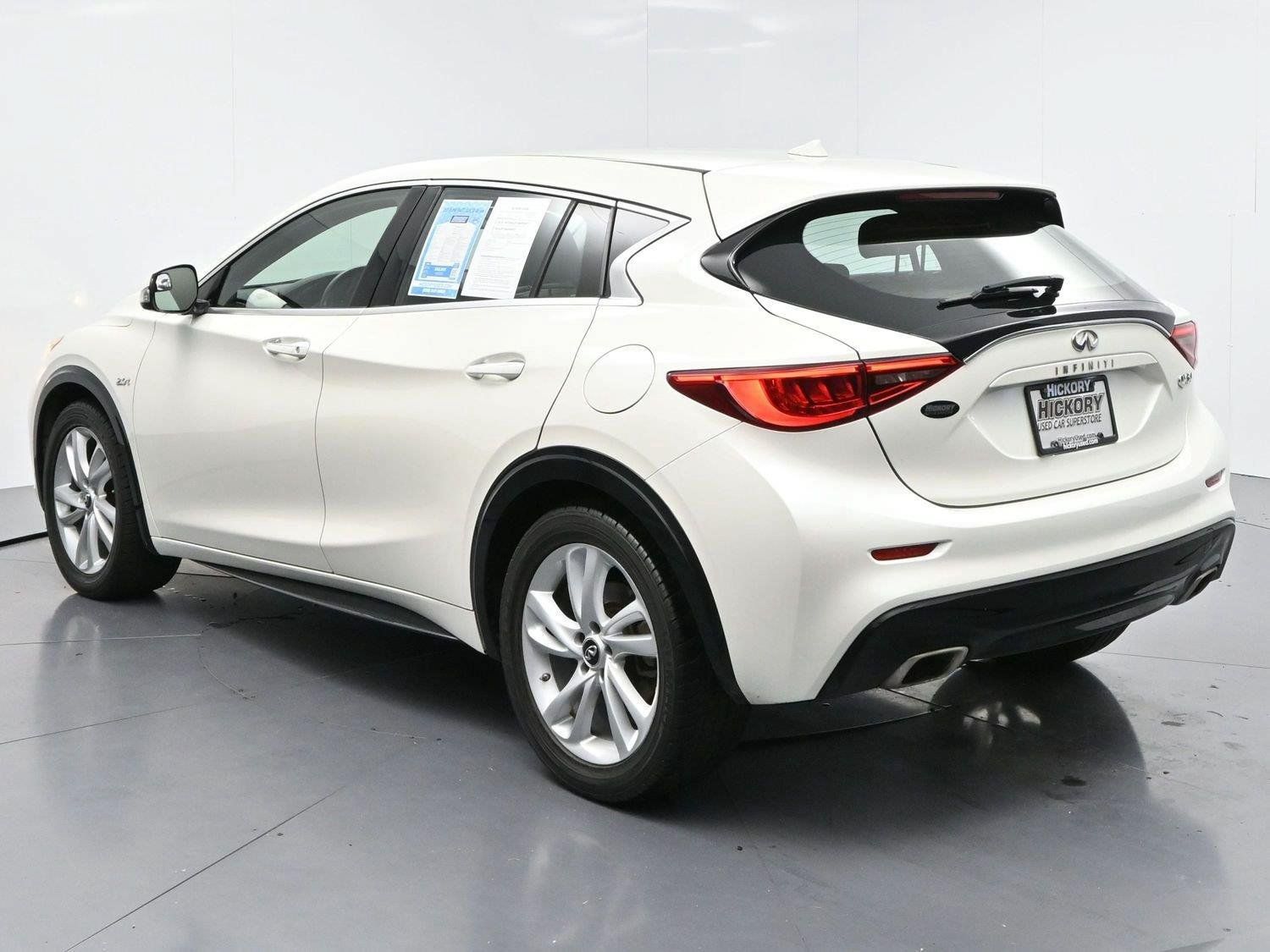 Used 2018 INFINITI QX30 FWD image 5