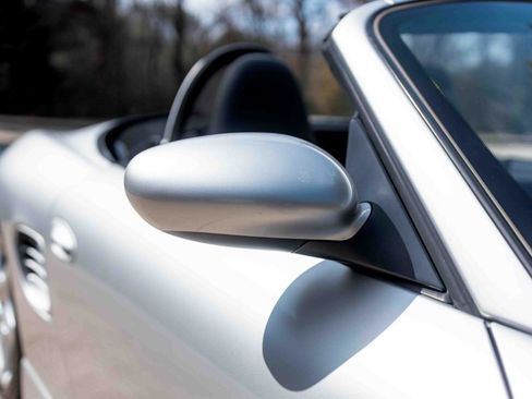 Used 2003 Porsche Boxster S image 18