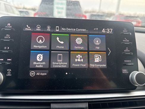 Used 2019 Honda Accord Touring image 11