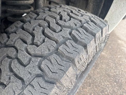 Used 2014 RAM 2500 SLT image 8