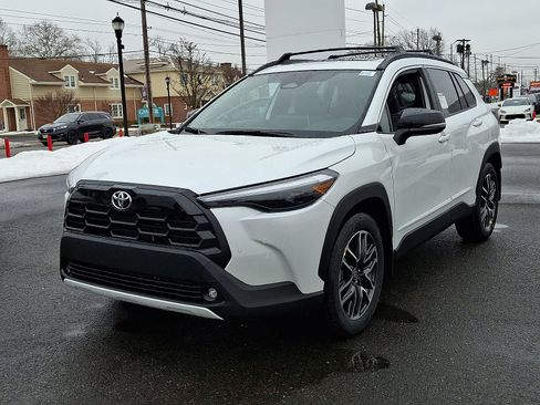 New 2026 Toyota Corolla Cross XLE image 2