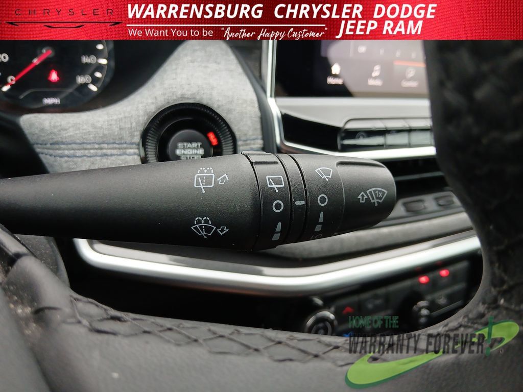 Used 2024 Jeep Compass Latitude AWD/4WD image 19
