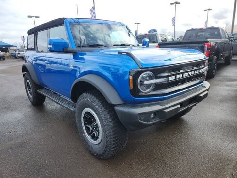 New 2024 Ford Bronco Outer Banks w/ Sasquatch Package image 9