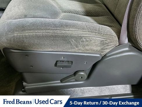 Used 2006 Chevrolet Silverado 2500 LT w/ Snow Plow Prep Package AWD/4WD image 17