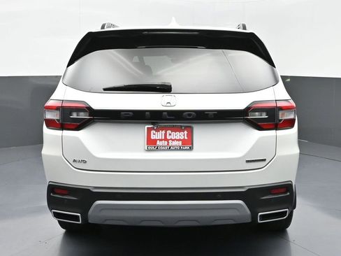 Used 2023 Honda Pilot Touring image 28