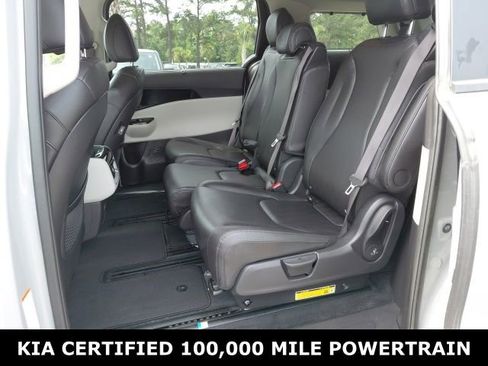 Used 2024 Kia Carnival EX FWD image 22