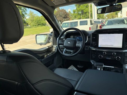 Used 2025 Ford F150 Lariat w/ Equipment Group 501A Mid AWD/4WD image 35