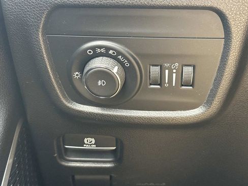 Used 2021 Jeep Grand Cherokee L Limited AWD/4WD image 28