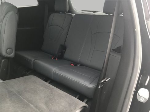 Certified 2023 Buick Enclave Essence w/ Experience Buick Package image 24