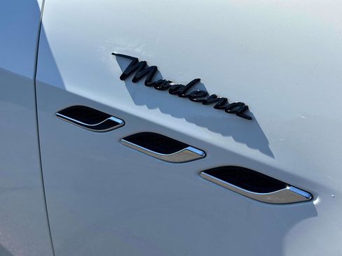 Used 2022 Maserati Ghibli Modena Q4 image 5