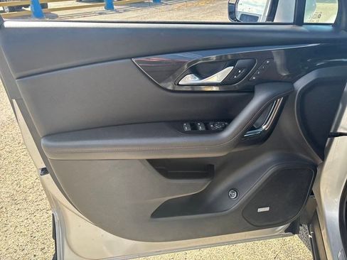 Used 2021 Chevrolet Blazer RS w/ Enhanced Convenience Package image 14