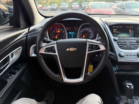 Used 2016 Chevrolet Equinox LT image 18