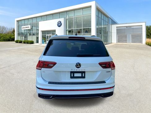 Used 2024 Volkswagen Tiguan SE R-Line AWD/4WD image 4