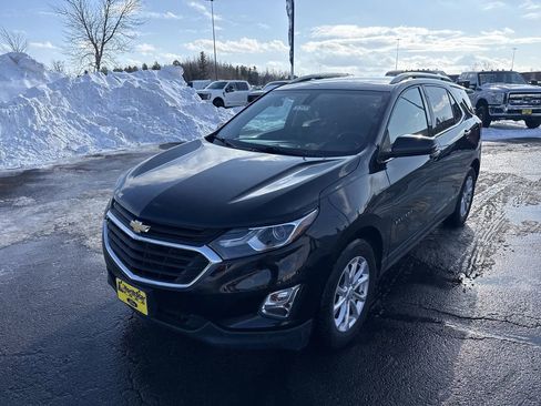 Used 2018 Chevrolet Equinox LT image 2