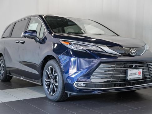 New 2026 Toyota Sienna Platinum AWD/4WD image 1