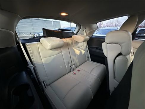 Used 2019 INFINITI QX60 Luxe w/ Essential Package image 39