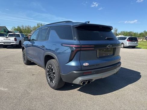 Used 2024 Chevrolet Traverse Z71 w/ Enhanced Driving Package AWD/4WD image 3