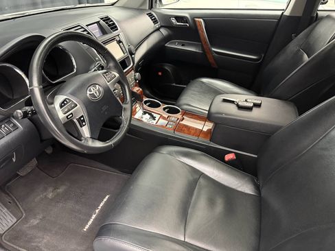 Used 2013 Toyota Highlander Limited AWD/4WD image 14