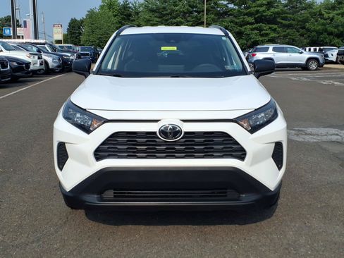 Used 2019 Toyota RAV4 LE w/ All Weather Liner Package AWD/4WD image 9