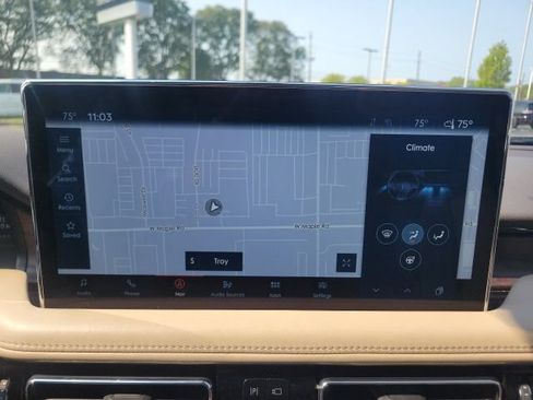 Used 2023 Lincoln Nautilus Reserve AWD/4WD image 37