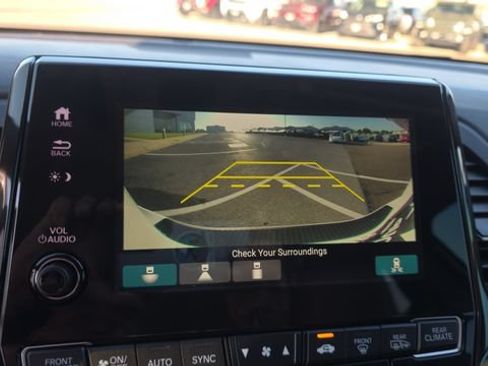 Used 2024 Honda Odyssey EX image 18