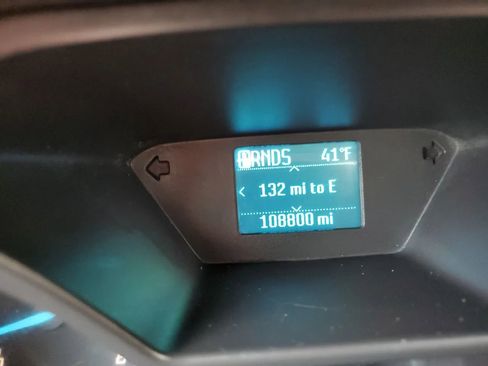 Used 2017 Ford Transit Connect XLT image 32