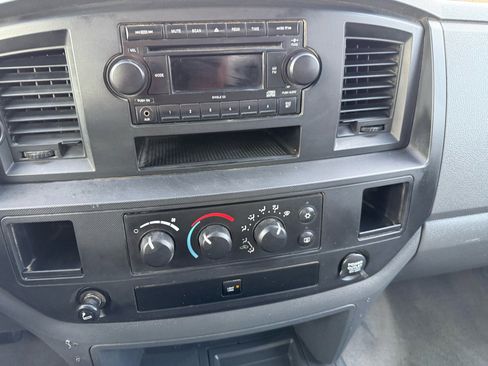 Used 2009 Dodge Ram 2500 Truck SXT image 17