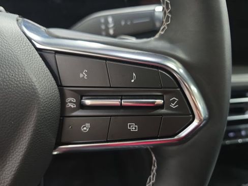 Used 2024 Chevrolet Traverse LT w/ Enhanced Driving Package image 23