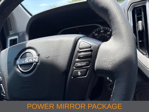 Used 2025 Nissan Frontier SL RWD image 12