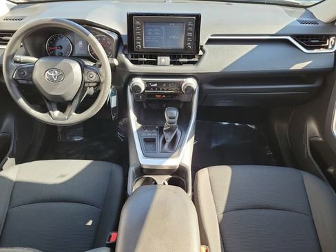 Used 2019 Toyota RAV4 LE FWD image 14