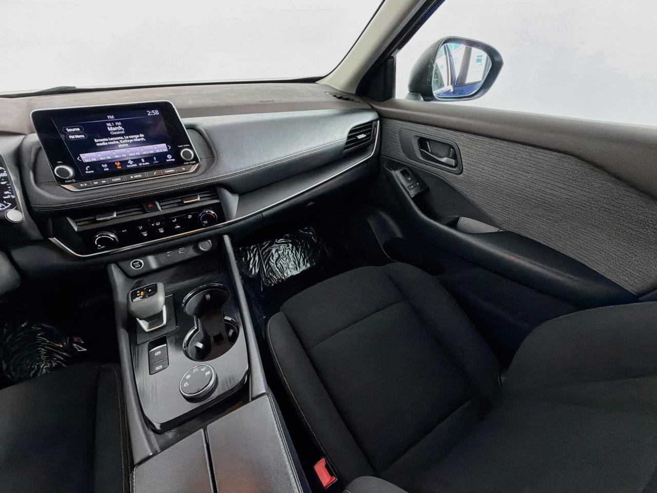 Used 2023 Nissan Rogue S AWD/4WD image 12
