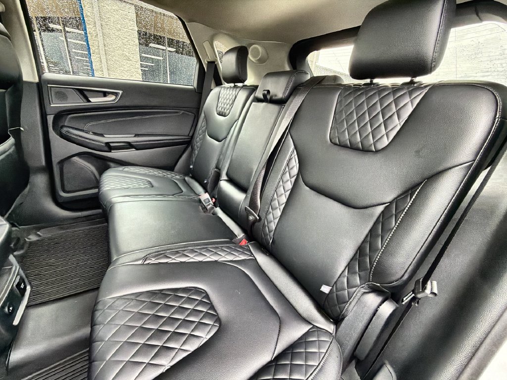Used 2024 Ford Edge Titanium AWD/4WD image 22