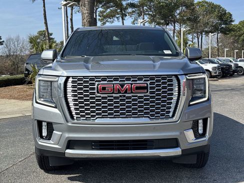 Used 2023 GMC Yukon Denali image 3
