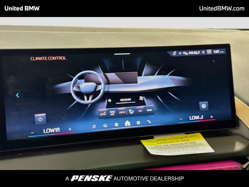 Certified 2025 BMW X3 xDrive30i w/ Premium Package AWD/4WD image 18