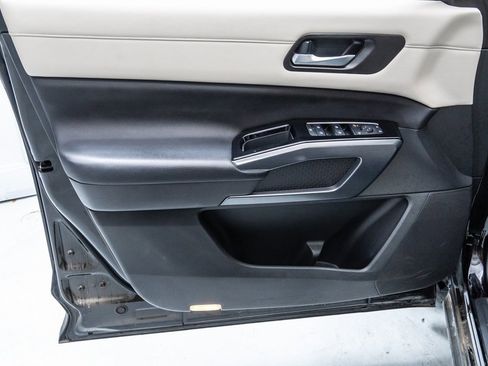 Used 2022 Nissan Pathfinder SL w/ SL Premium Package image 21