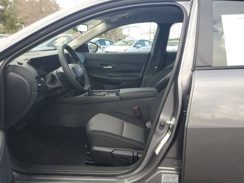 New 2026 Nissan Sentra SV FWD image 11