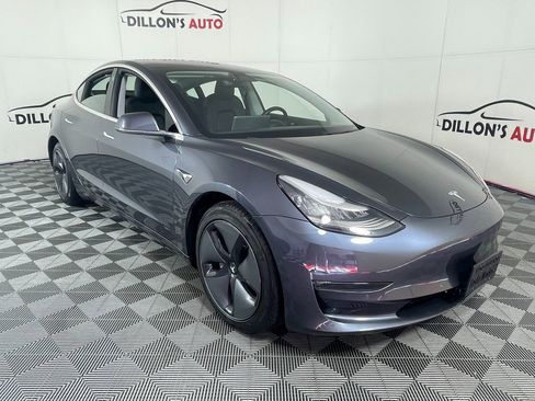 Used 2018 Tesla Model 3 Long Range image 2