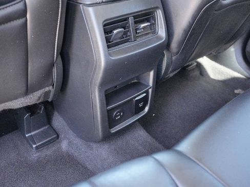 Used 2022 Ford Edge Titanium AWD/4WD image 20