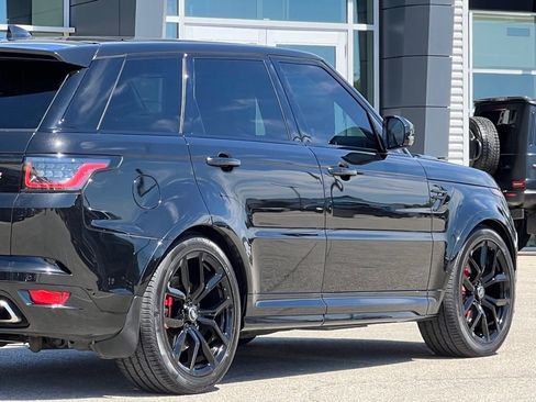 Used 2022 Land Rover Range Rover Sport SVR image 8