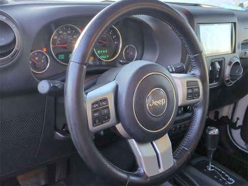 Used 2017 Jeep Wrangler Unlimited Sport image 14