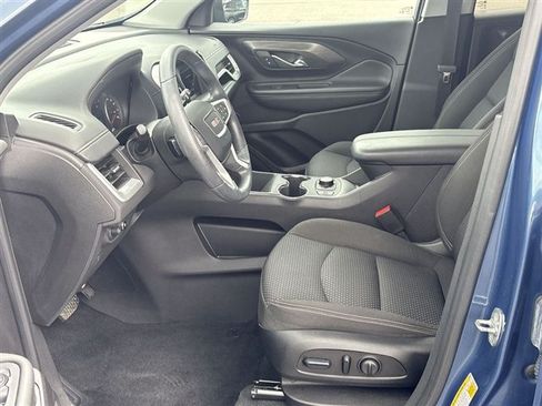 Used 2024 GMC Terrain SLE w/ Driver Convenience Package FWD image 18