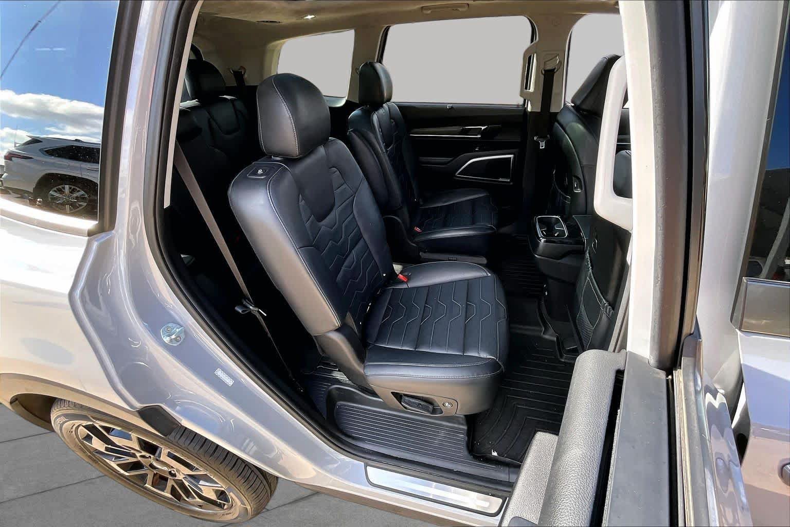 Used 2022 Kia Telluride SX w/ SX Prestige Package AWD/4WD image 18