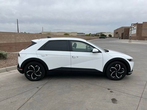 Used 2024 Hyundai Ioniq 5 SE image 3