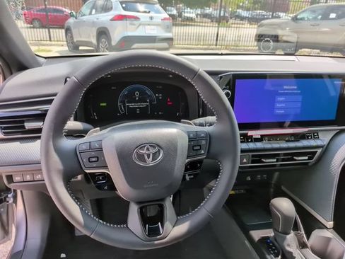 Used 2026 Toyota Camry SE w/ Multimedia Upgrade Package FWD image 23