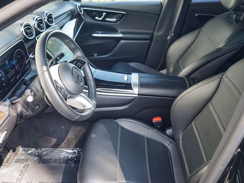 Used 2024 Mercedes-Benz GLC 300 image 17