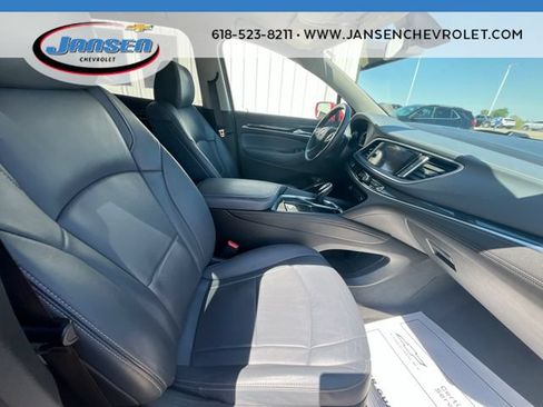 Used 2020 Buick Enclave Essence FWD image 27