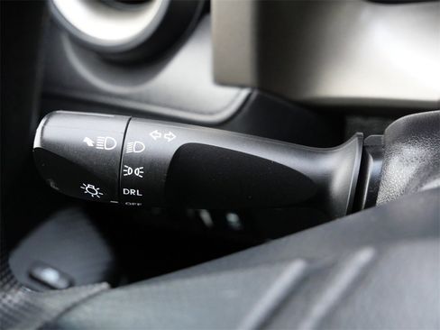 Used 2015 Toyota RAV4 LE image 24