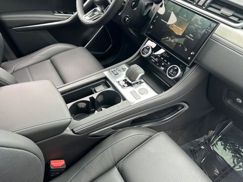 New 2025 Jaguar F-PACE R-Dynamic S image 26